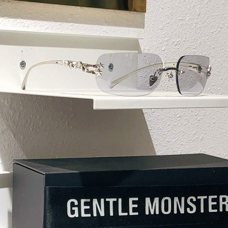 Picture of Gentle Monster Sunglasses _SKUfw65330613fw